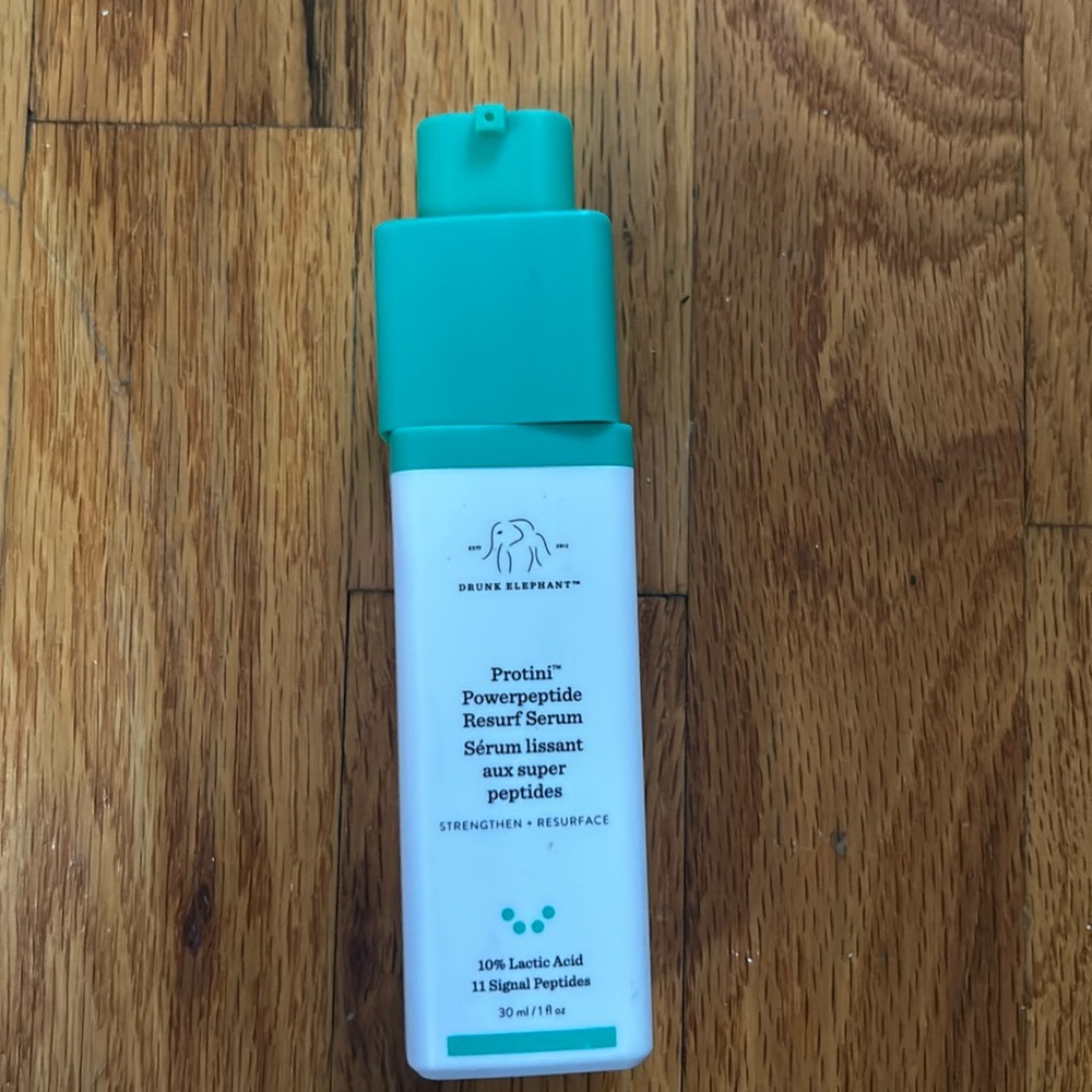 Protini power peptide resurfacing serum with lactic acid